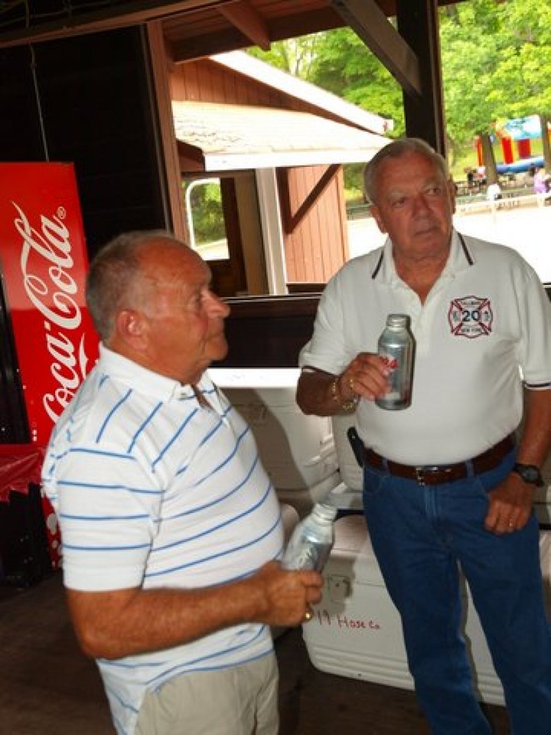 Picnic 2012 photo 4